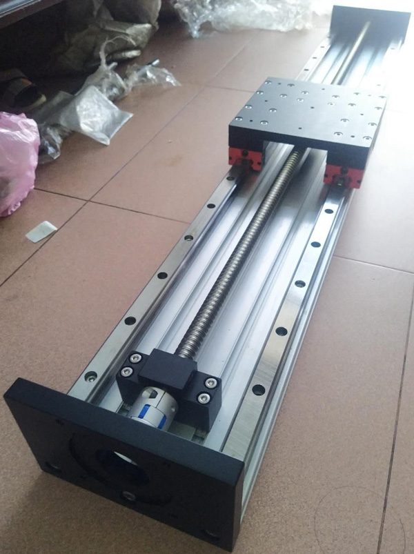trục vít me TLM150S