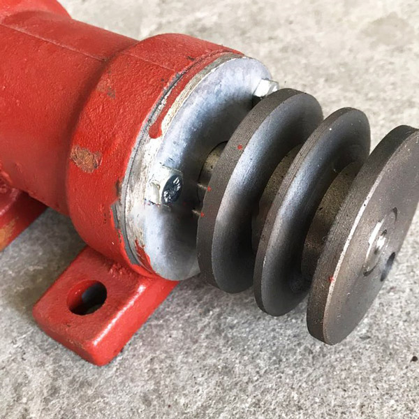 Đầu gắn với dây đai thang