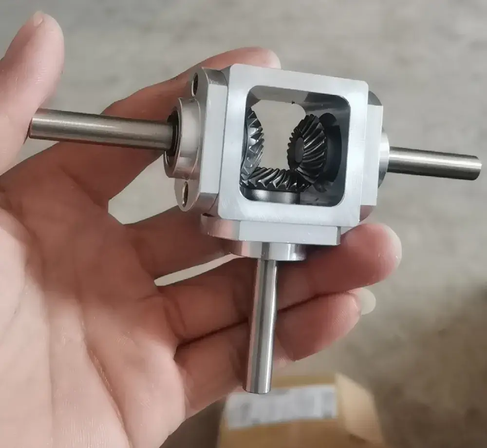 bộ truyền bánh răng côn - ăn khớp vuông góc