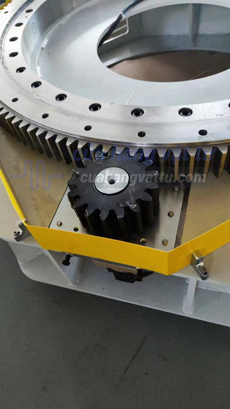 Trục xoay robot công nghiệp